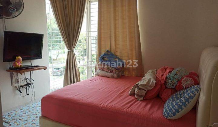 Rumah bagus siap huni hadap selatan di Summarecon Gading Serpong  2