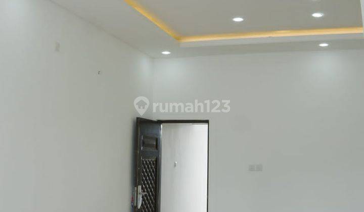 Rumah Brand New 4Lantai hadap timur di Meruya Utara - Jakarta  2