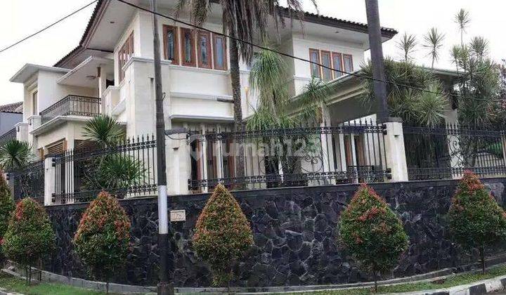 Rumah Mewah Hoek Berkonsep Classic Di Slipi Jakarta Barat  1