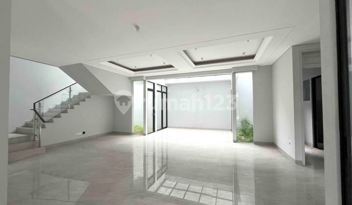 Dijual Rugi Rumah Baru Gress Pakuwon City