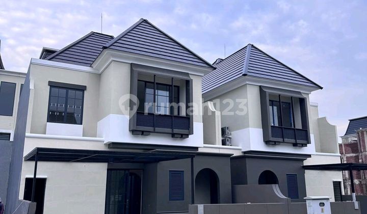 Ready 1 Last Unit Free Ppndtp 100% Rumah American Style 2,5 Lantai With Mezzanine Floor Rumah Baru Selatan 2 Lantai 1