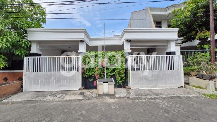 Rumah Kutisari Indah Selatan, Surabaya 2