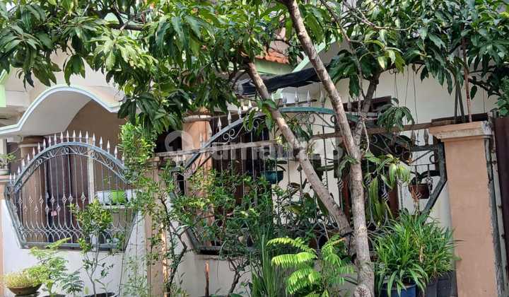 Ready-to-Live House in Jambangan Near Schools and Near Al Akbar Surabaya Grand Mosque 2