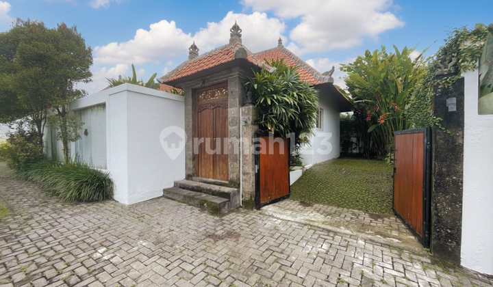 Vila Menawan di Utara Ubud dengan Pemandangan Sawah