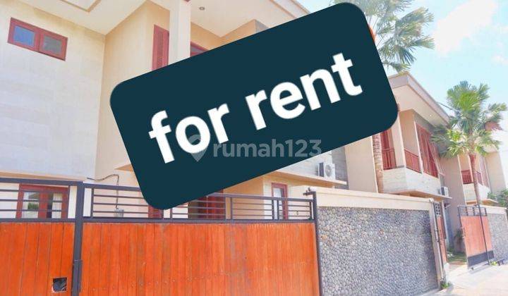 Villa 2 Lantai 3 kamar di Kedampang Kerobokan Bali