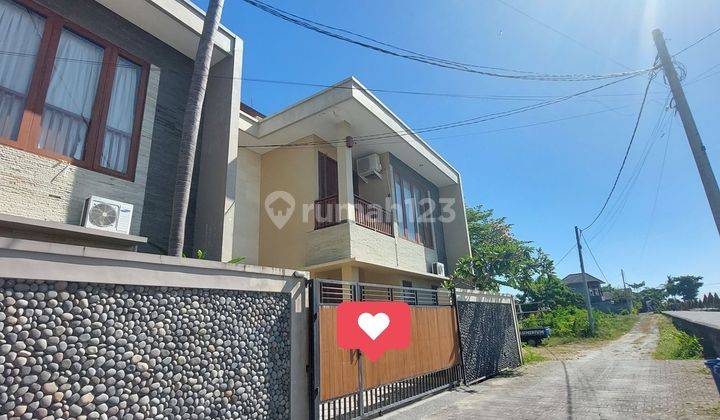 Villa 2 Lantai 3 kamar di Kedampang Kerobokan Bali