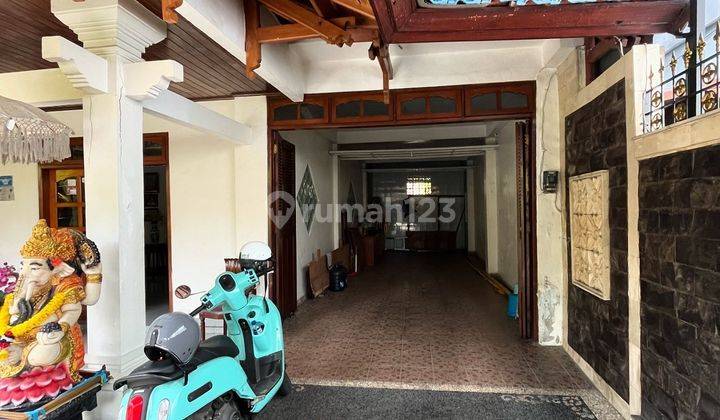 For Sale 2 Storey House SHM 4 Bedrooms In West Gatot Subroto 2