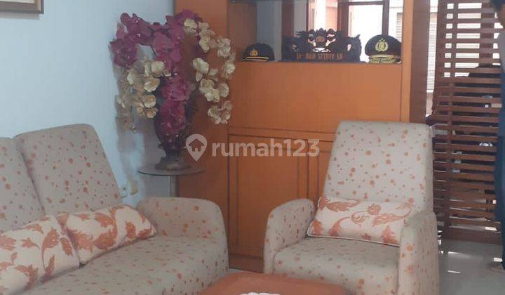 Disewakan Rumah Siap Huni Semi Furnish Daerah Kebayoran Baru 2