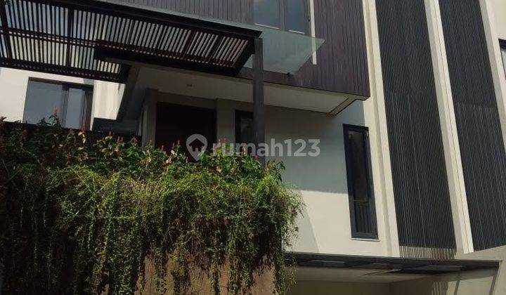 Dijual & Disewakan rumah modern minimalis dan mewah dalam cluster daerah Cipete 1