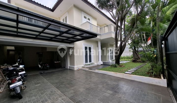 Dijual Rumah Bagus Siap Huni Area Kebayoran Baru