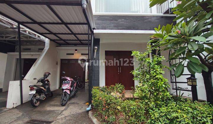 Disewakan Rumah Dalam Townhouse Area Pejaten 1