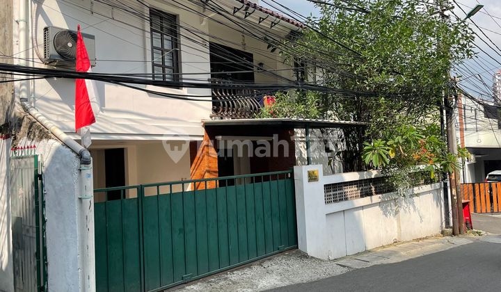Rumah Bagus di Jakarta Selatan Dijual Cepat Rumah SHM Bagus