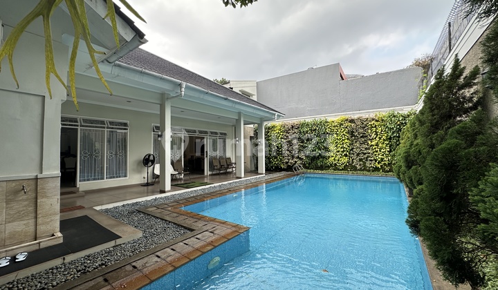 Rumah Satu Lantai Asri di Lebak Bulus Jakarta Selatan