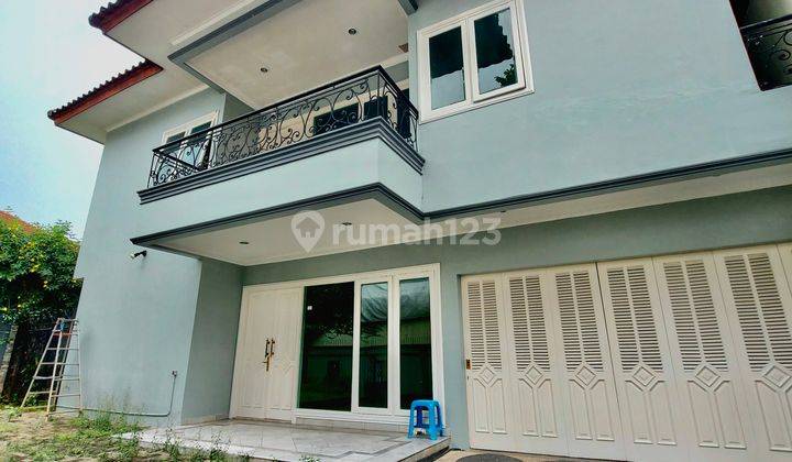 Rumah Klasik Minimalis Dalam Komplek Hadap Timur Ampera Jakarta Selatan 1