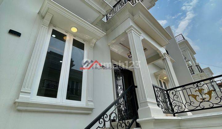 Rumah Baru Modern Classic 3 Lantai Dalam Townhouse Jagakarsa Jakarta Selatan 2