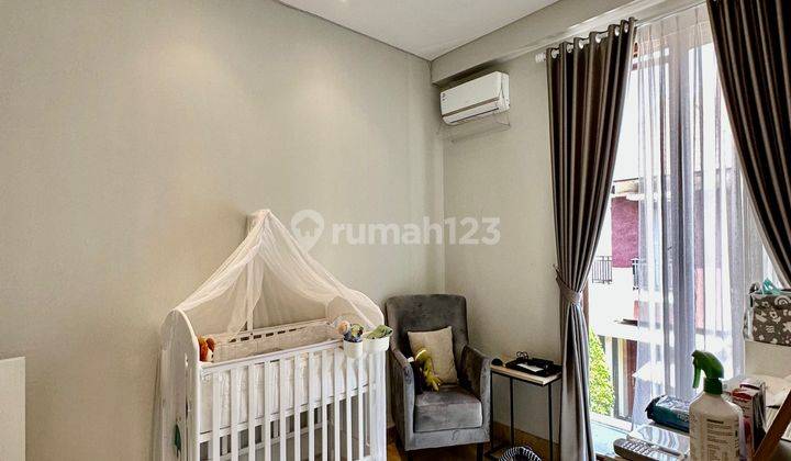 Rumah  Furnished Minimalis Modern di Pejaten Barat 2