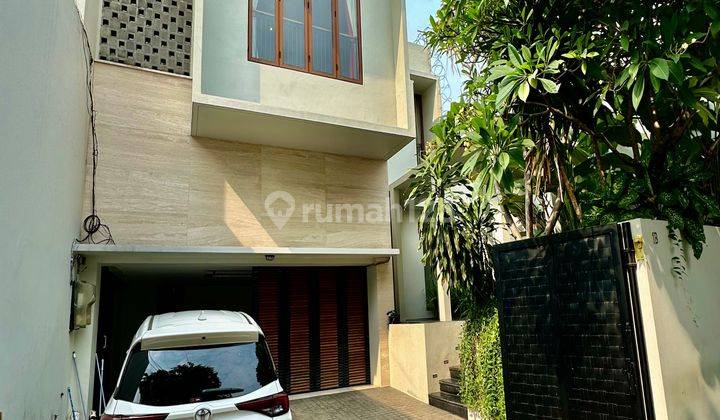 Rumah  Semi Furnished SHM - Sertifikat Hak Milik di Kemang Dalam, Kemang 1