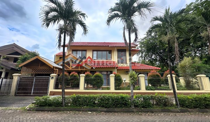 Rumah Dalam Komplek Lingkungan yang Tenang di Pancoran Jakarta Selatan Rumah Dalam Komplek Lingkungan yang Tenang di Pancoran Jakarta Selatan