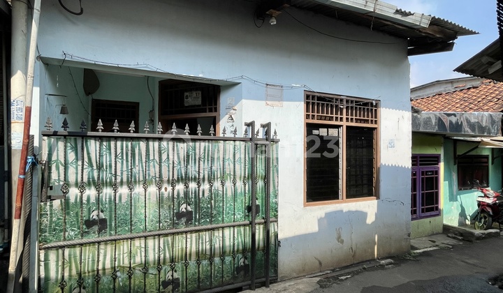 Rumah Cocok Untuk Kost Kostan Belakang Gedung Oleos