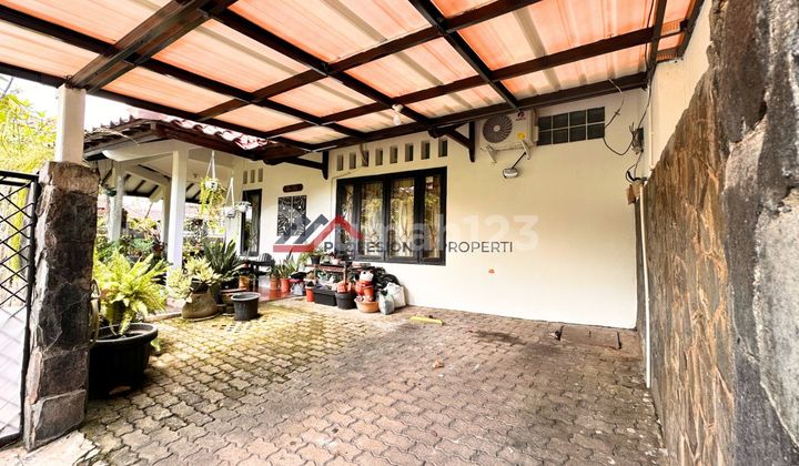 Rumah Terawat Dalam Komplek Area Lebak Bulus, Jakarta Selatan