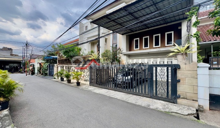 Rumah Desain Tropikal Modern dilengkapi Kolam Renang di Cipete, Jakarta Selatanv 2