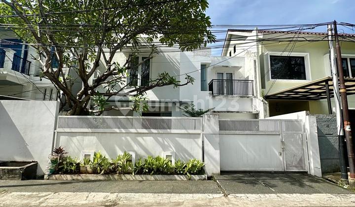 Rumah Siap Huni Di Kebayoran Baru Turun Harga 