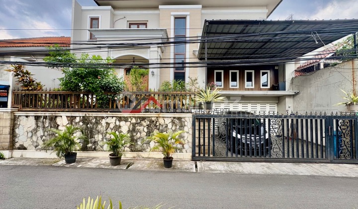 Modern Tropical Design House with Swimming Pool in Cipete, South Jakarta