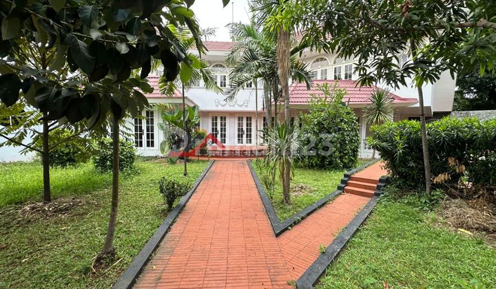 Rumah Bagus dan Kokoh Strategis Dekat Senayan City area Simprug, Jakarta Selatan 2