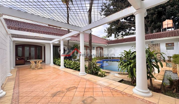 Nice House for Rent with Swimming Pool, Spacious Yard in Ampera Area, South Jakarta 2