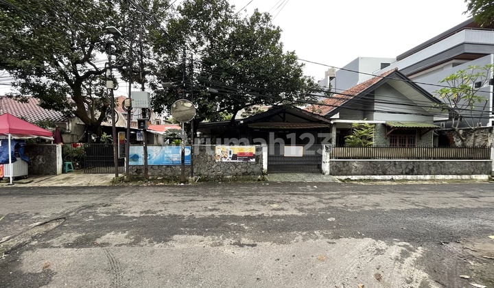 Rumah Lama Hitung Tanah di Komplek Ampera Jakarta Selatan 2