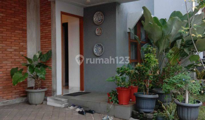 Rumah sangat terawat dan asri, full furnished, di dalam townhouse di Jagakarsa, bebas banjir, lokasi sangat strategis, dekat ke Transmart Cilandak, dekat ke TB Simatupang, dekat ke Lenteng Agung...(ha) 2