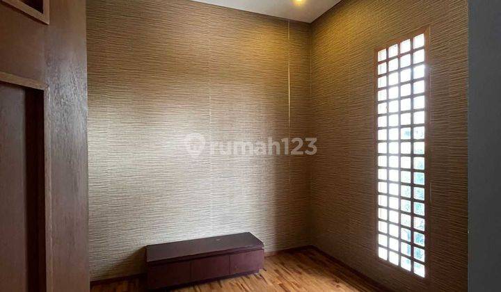 Rumah sangat terawat dan asri, full furnished, di dalam townhouse di Jagakarsa, bebas banjir, lokasi sangat strategis, dekat ke Transmart Cilandak, dekat ke TB Simatupang, dekat ke Lenteng Agung...(ha) 21