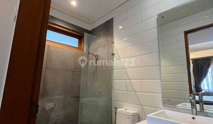 Rumah sangat terawat dan asri, full furnished, di dalam townhouse di Jagakarsa, bebas banjir, lokasi sangat strategis, dekat ke Transmart Cilandak, dekat ke TB Simatupang, dekat ke Lenteng Agung...(ha) 22