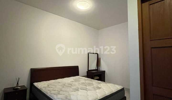 Rumah sangat terawat dan asri, full furnished, di dalam townhouse di Jagakarsa, bebas banjir, lokasi sangat strategis, dekat ke Transmart Cilandak, dekat ke TB Simatupang, dekat ke Lenteng Agung...(ha) 23