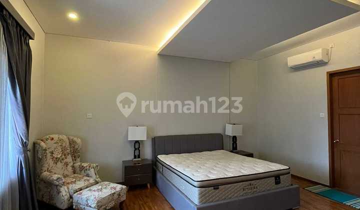 Rumah sangat terawat dan asri, full furnished, di dalam townhouse di Jagakarsa, bebas banjir, lokasi sangat strategis, dekat ke Transmart Cilandak, dekat ke TB Simatupang, dekat ke Lenteng Agung...(ha) 24