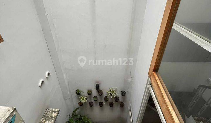 Rumah sangat terawat dan asri, full furnished, di dalam townhouse di Jagakarsa, bebas banjir, lokasi sangat strategis, dekat ke Transmart Cilandak, dekat ke TB Simatupang, dekat ke Lenteng Agung...(ha) 25