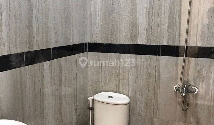Rumah baru siap huni di dalam cluster di Jagakarsa, bebas banjir, lingkungan sangat nyaman, lokasi sangat strategis, dekat ke Pintu Toll Brigif, dekat ke Lenteng Agung,..(ha) 3