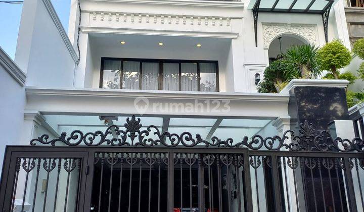 Rumah baru, mewah, di lengkapi dengan lift, dan private swimming pool di dalam townhouse di Tebet, Jakarta Selatan, lingkungan sangat nyaman dan aman, bebas banjir, lokasi sangat strategis, dekat Toll MT Haryono Gatot Subroto...(dod) 1