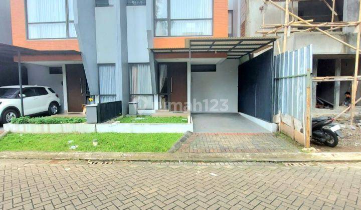 Rumah 2 lantai siap huni di dalam townhouse Kebayoran Harmony, Bintaro Jaya, lingkungan sangat nyaman dan aman, lokasi sangat strategis, dekat ke Pintu Toll Bintaro, dekat ke Mall Bintaro...(hi) 1