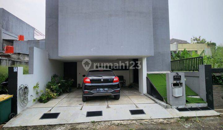 Rumah Baru siap huni, fully furnished, di dalam komplek di Cilandak, lingkungan sangat nyaman dan aman, lokasi sangat strategis, dekat ke Transmart Cilandak, dekat ke pintu Toll Andara Desari, dekat ke Kampus UPN, dekat ke Pasar One bell Park..(ang) 1