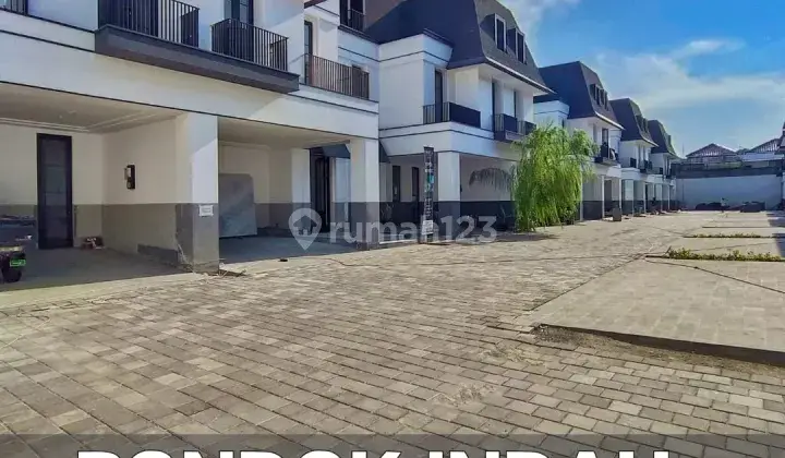 Rumah Baru 3 Lantai Siap Huni Di Dalam Townhouse Di Pondok Indah, Lingkungan Sangat Nyaman Dan Aman, Bebas Banjir, Lokasi Sangat Strategis, Dekat Ke Mall Pondok Indah ( Her) 1