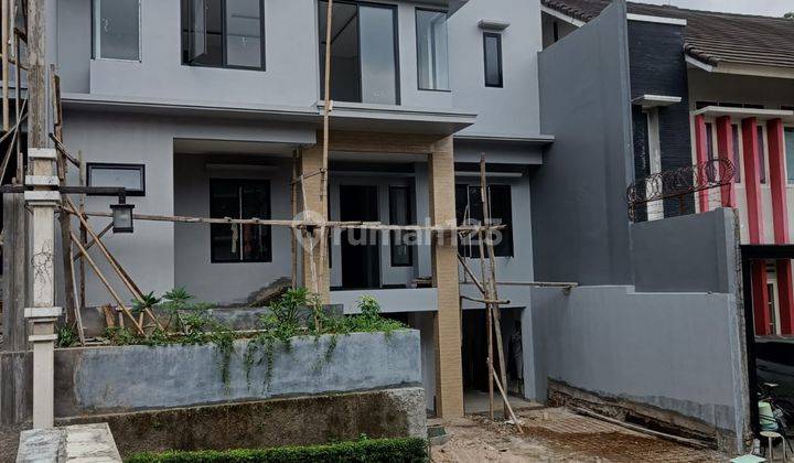 Rumah Baru 2 Lantai, Mewah, Luas, Di Dalam Townhouse Di Pondok Labu, Lingkungan Sangat Nyaman Dan Aman, Lokasi Sangat Strategis, Dekat Ke Mall Onebellpark, Dekat Ke Mrt Fatmawati, Dekat Ke Pintu Toll Tb Simatupang..(dod) 1