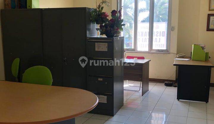 Ruko siap pakai di lantai 2 depan summarecon mall serpong 1