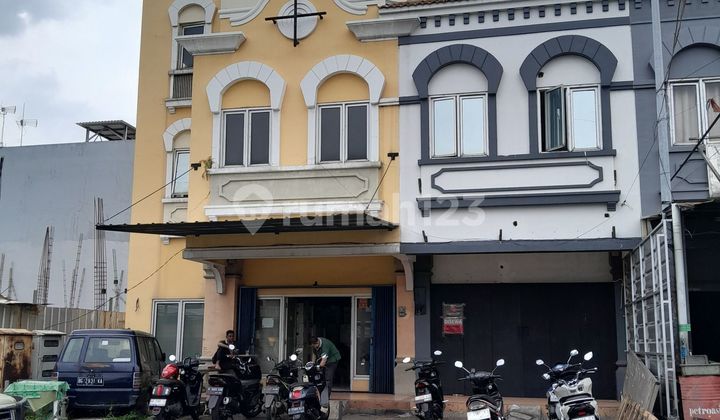 Ruko Siap Huni di Gading Serpong Dekat Summarecon Mall Ruko Siap Huni di Gading Serpong Dekat Summarecon Mall