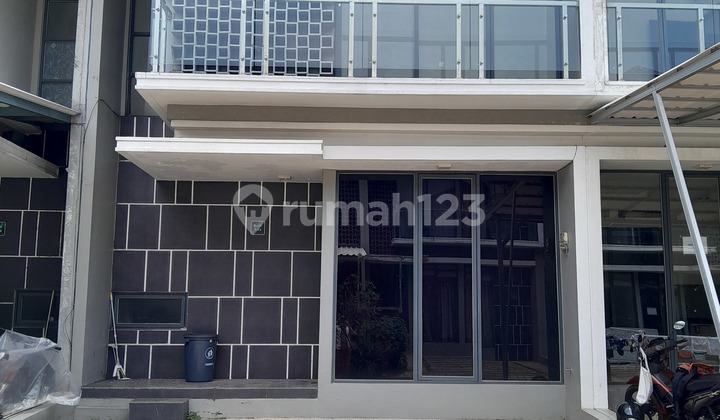 Rumah Siap Huni Di Cisauk 2 Lantai Dekat Stasiun 1