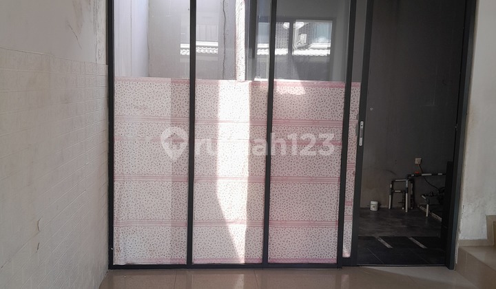 3-Bedroom House Near Cisauk Station and Toll Road