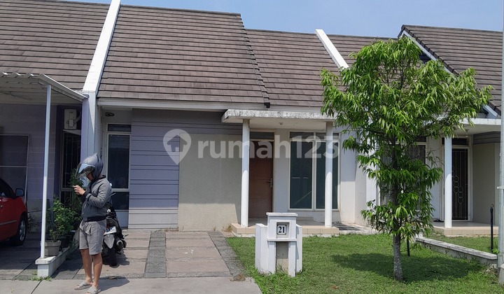 Ready-to-Occupy House in Suvarna Sutera Pasar Kemis