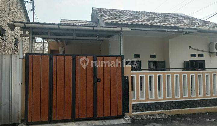 Rumah Bagus Siap Huni Dalam Perumahan Lokasi Strategis Dekat Stasiun Depok Baru Perbelanjaan di Pancoran Mas, Depok 1