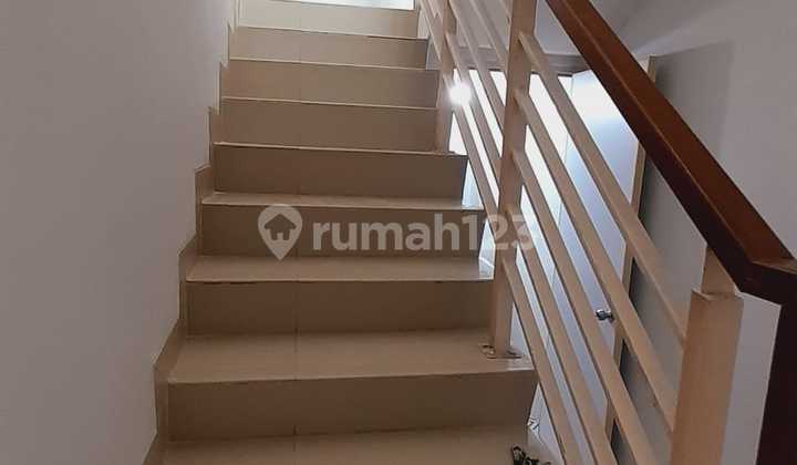 Rumah Eksklusif di Cinere Lokasi Strategis Cinere Depan Dekat Rs Puri Cinere Depok 2