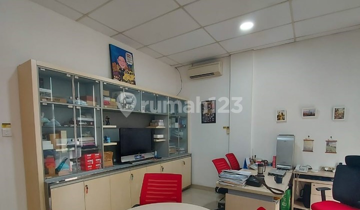Ruko 4,5 Lantai + Basement Siap Huni Area Komersil Cocok Untuk Kantor, Ruang Usaha, Dan Lainnya di Fatmawati, Jakarta Selatan Ruko 4,5 Lantai + Basement Siap Huni Area Komersil Cocok Untuk Kantor, Ruang Usaha, Dan Lainnya di Fatmawati, Jakarta Selatan